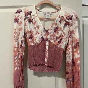 Long sleeve crop top